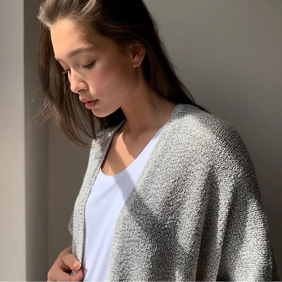ARITZIA Community Ionic Cape Cardigan - Picture 2 of 7